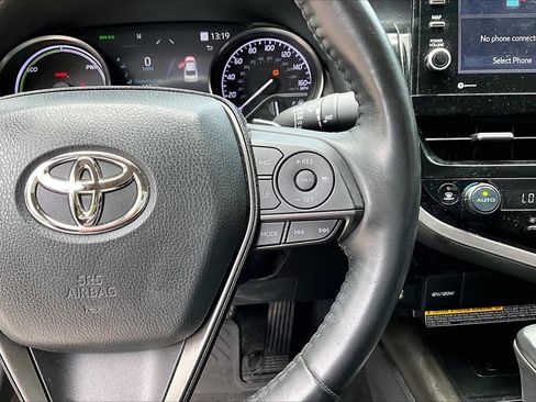 Used 2021 Toyota Camry XSE w/ Cold Weather Package FWD image 11