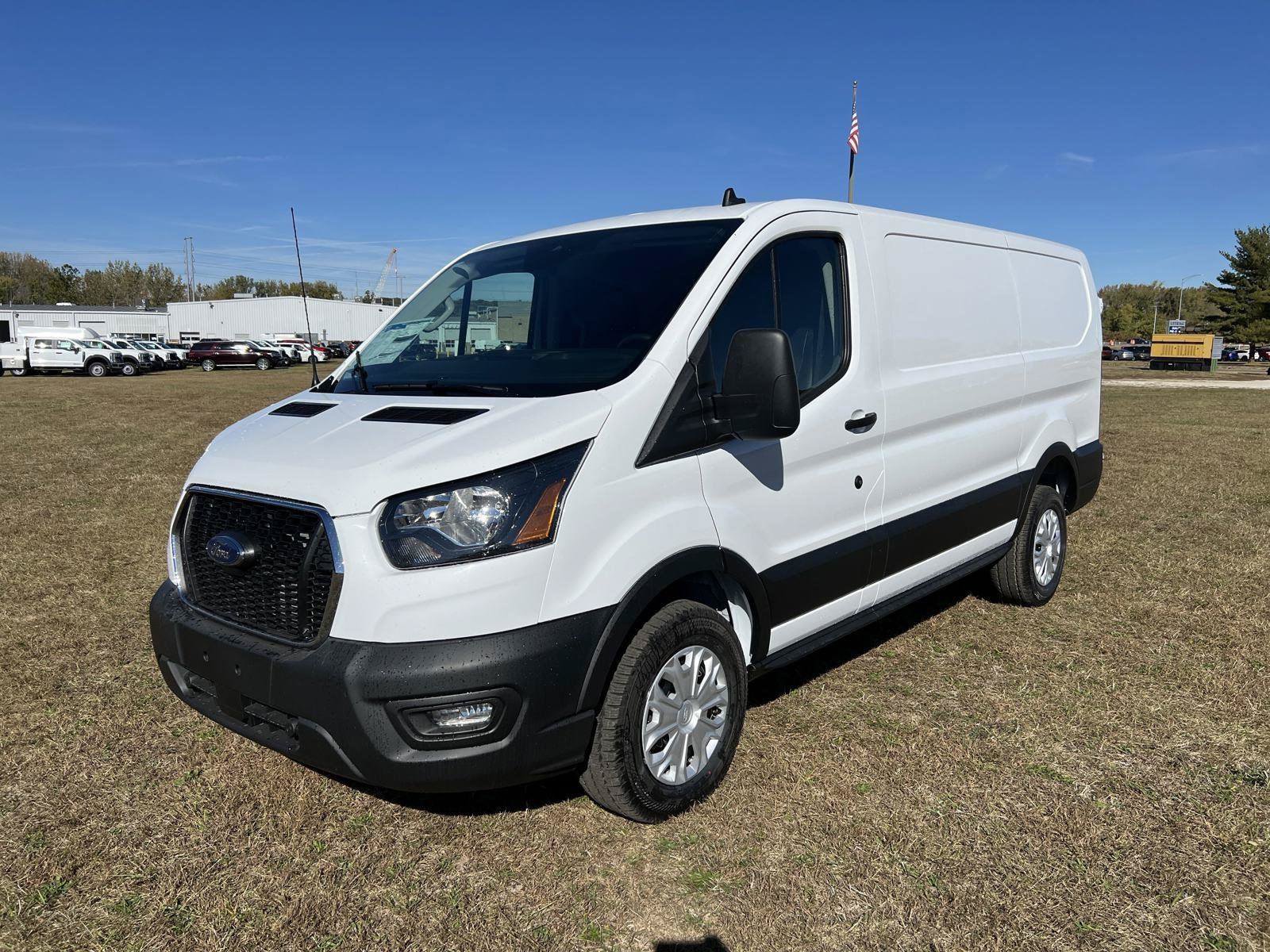 Used 2024 Ford Transit 350 Low Roof w/ Exterior Upgrade Package RWD image 2