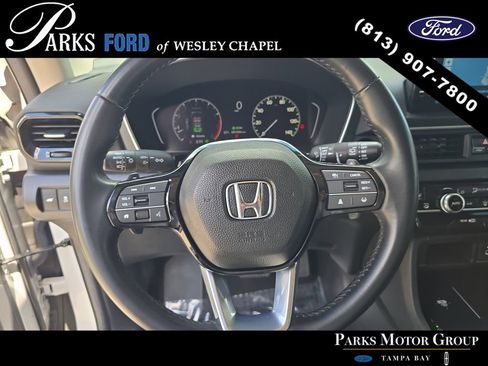 Used 2024 Honda Pilot Touring image 29