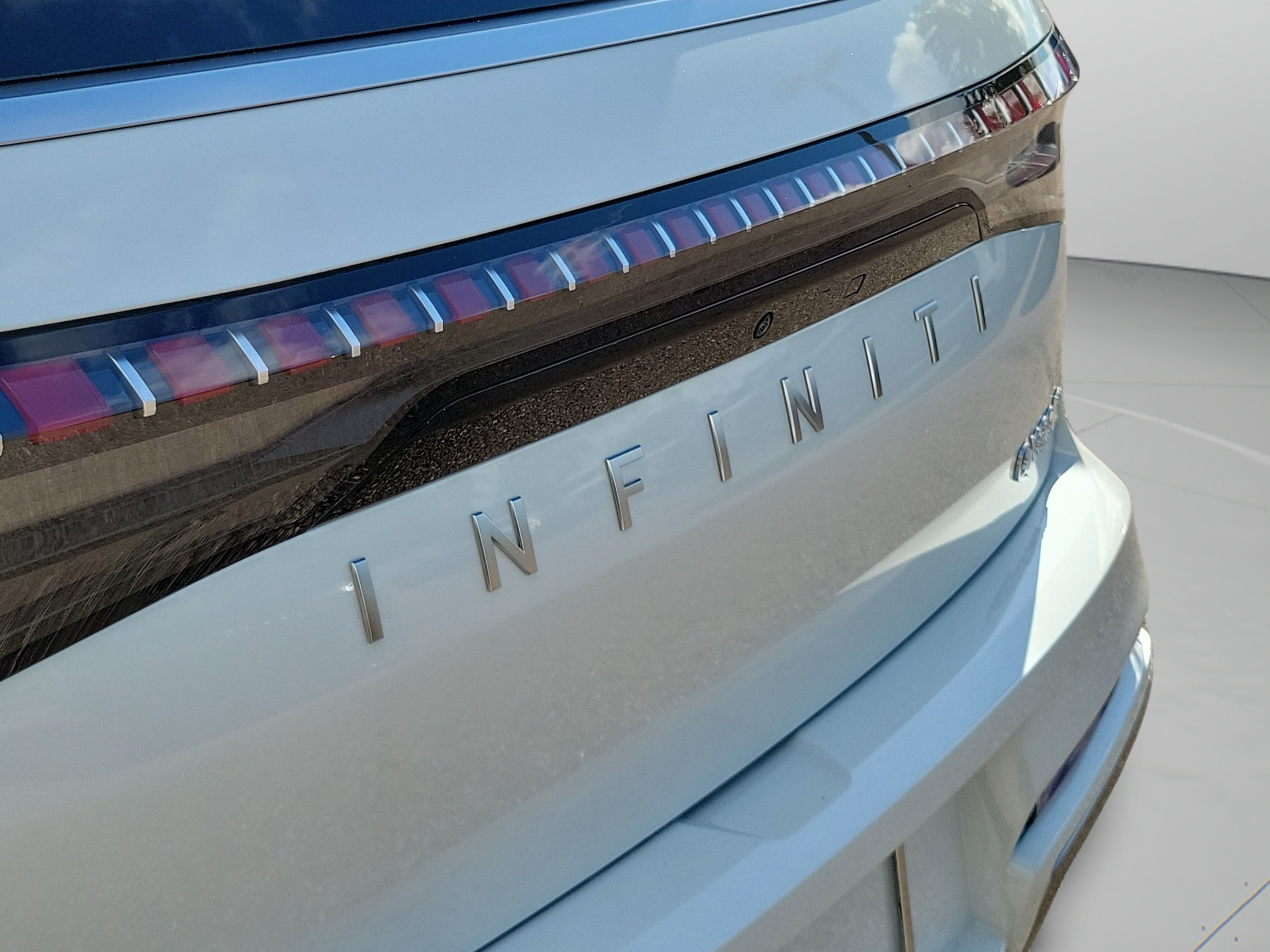 New 2027 INFINITI QX80 Luxe w/ Cargo Package AWD/4WD image 26