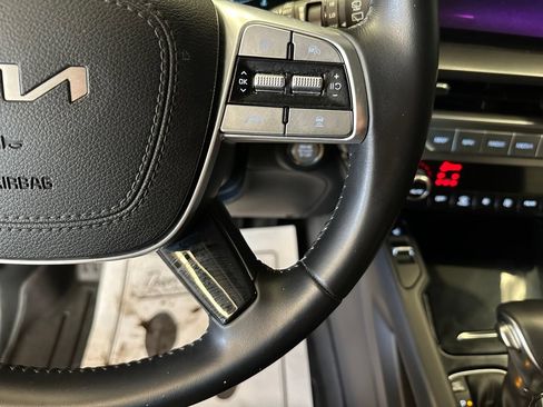 Used 2023 Kia Telluride S AWD/4WD image 12