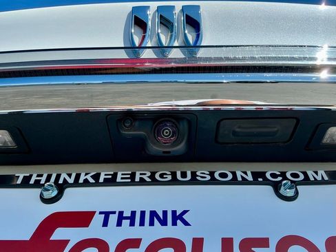 Used 2025 Buick Enclave Avenir w/ Super Cruise Package image 15