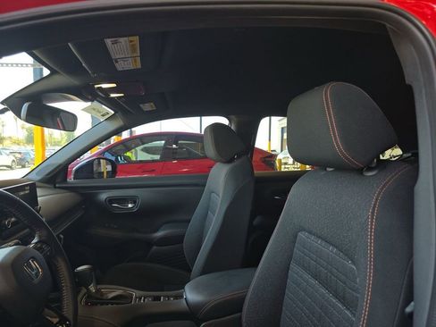 Used 2025 Honda HR-V Sport image 15