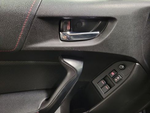 Used 2013 Subaru BRZ Premium RWD image 20