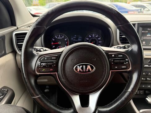 Used 2017 Kia Sportage EX w/ EX Premium Package image 12