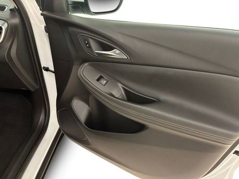 Used 2025 Buick Encore GX Preferred image 15