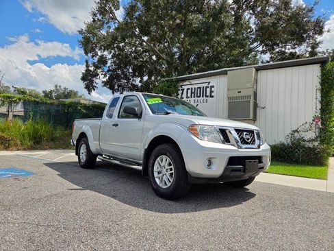 Used 2014 Nissan Frontier SV w/ SV Value Truck Package image 18