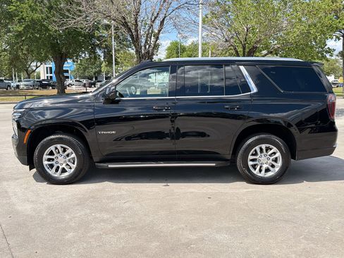 Used 2025 Chevrolet Tahoe LT image 2