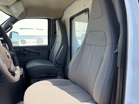 New 2024 Chevrolet Express 3500 w/ Power Convenience Package image 10