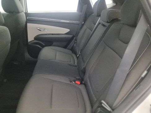 Used 2024 Hyundai Tucson SE image 18