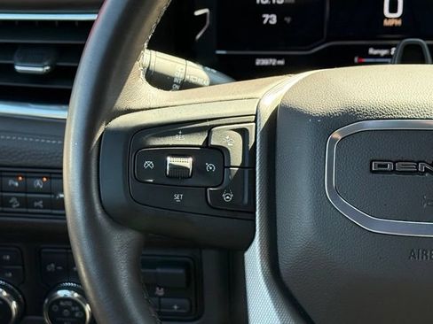 Used 2024 GMC Yukon XL Denali w/ Denali Reserve Package AWD/4WD image 10