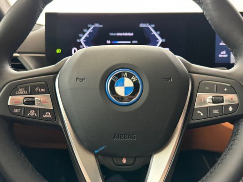 Certified 2023 BMW i4 eDrive40 RWD image 17