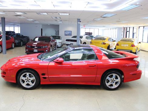 Used 2002 Pontiac Firebird Trans Am w/ SLP Firehawk Pkg image 19