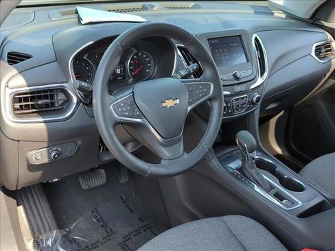 Used 2023 Chevrolet Equinox LT FWD image 10