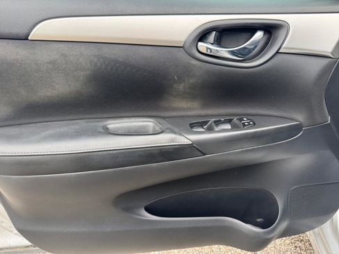 Used 2018 Nissan Sentra S FWD image 22