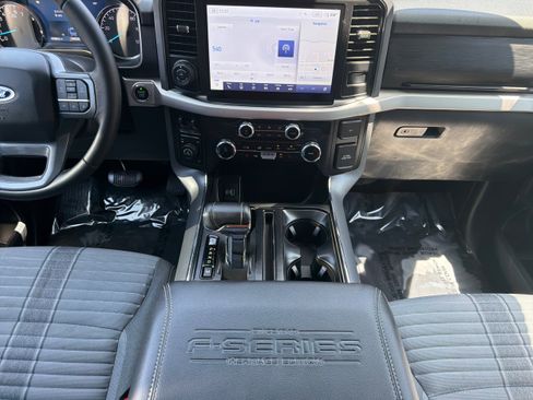 Used 2023 Ford F150 XLT AWD/4WD image 18