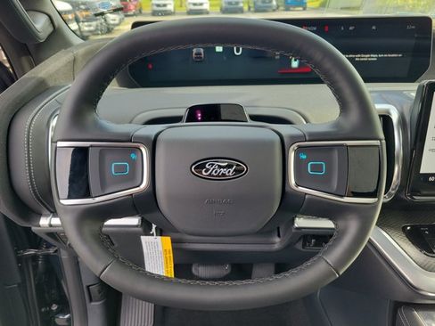 New 2026 Ford Expedition Platinum w/ Stealth Appearance Package AWD/4WD image 29