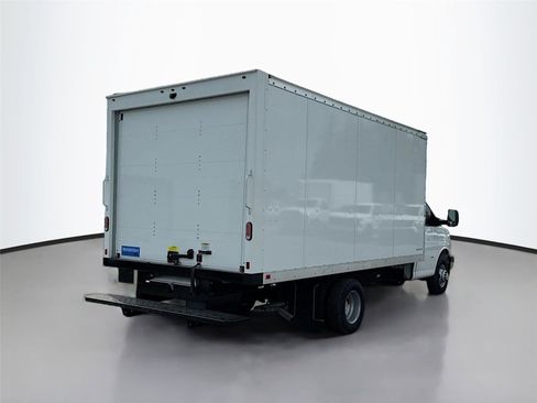 New 2024 Chevrolet Express 3500 w/ Power Convenience Package RWD image 7
