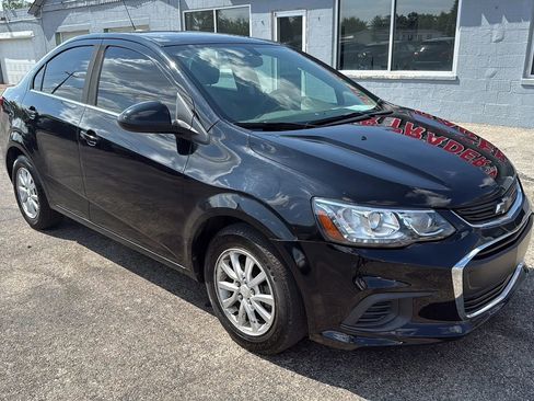 Used 2019 Chevrolet Sonic LT w/ Convenience Package image 7