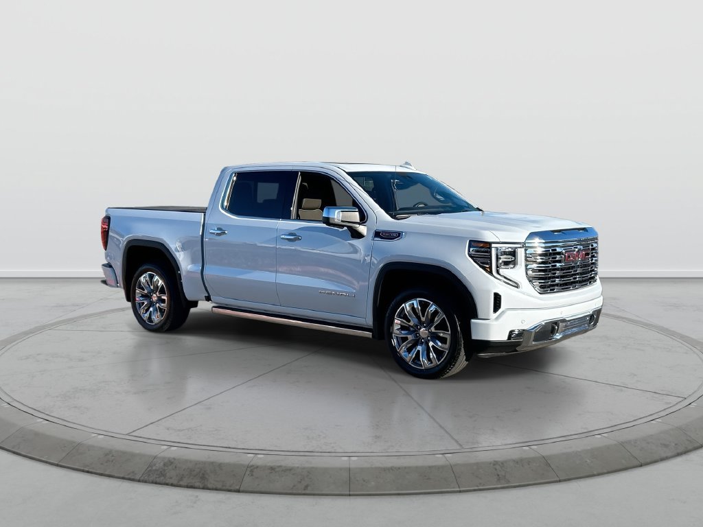 Used 2026 GMC Sierra 1500 Denali AWD/4WD image 2