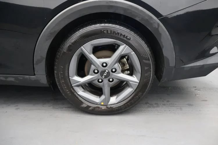 Used 2025 Kia K4 FWD image 34
