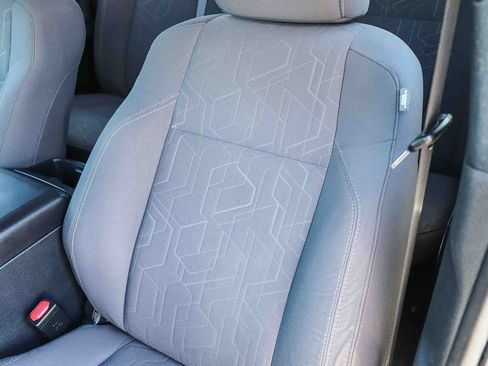 Certified 2019 Toyota Tacoma TRD Sport w/ Technology Package RWD image 31