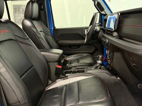 Used 2024 Jeep Wrangler Unlimited Rubicon AWD/4WD image 17