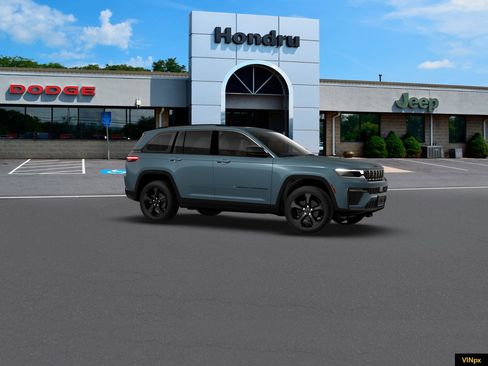 New 2026 Jeep Grand Cherokee Limited image 10