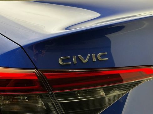 Used 2024 Honda Civic Sport image 7