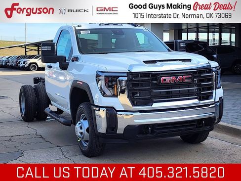 New 2026 GMC Sierra 3500 Pro w/ Convenience Package AWD/4WD image 1