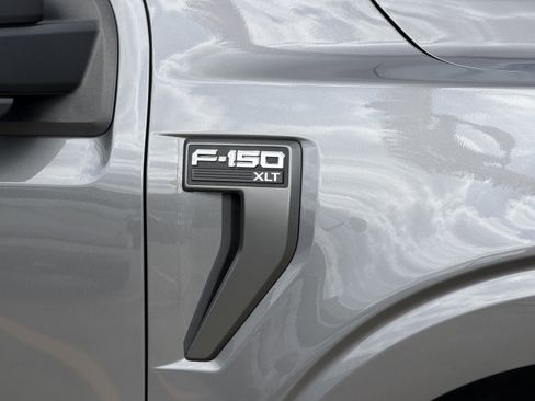 Used 2021 Ford F150 XLT w/ Equipment Group 302A High AWD/4WD image 4