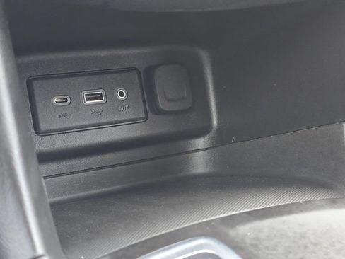 Used 2020 Chevrolet Equinox LT w/ Driver Convenience Package AWD/4WD image 31