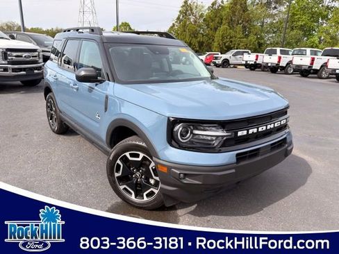 Used 2024 Ford Bronco Sport Outer Banks w/ Tech Package image 1