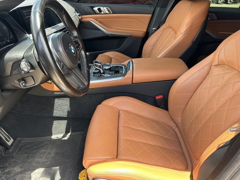 Used 2023 BMW X5 xDrive40i w/ M Sport Package AWD/4WD image 11