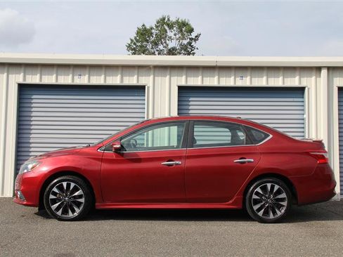 Used 2018 Nissan Sentra SR w/ Premium Package (P02) FWD image 9