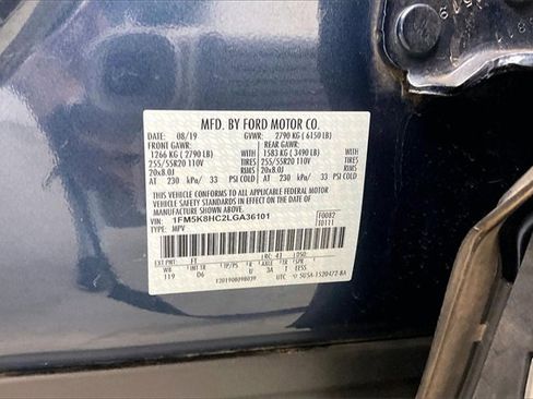 Used 2020 Ford Explorer Platinum w/ Premium Technology Package image 33