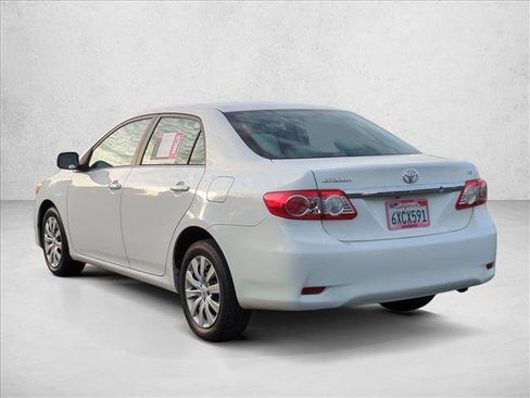 Used 2013 Toyota Corolla LE image 8