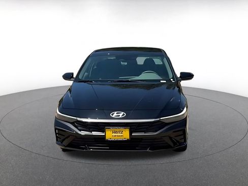 Used 2026 Hyundai Elantra Sport FWD image 4