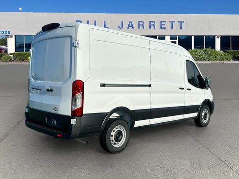 New 2026 Ford Transit 250 148 Medium Roof w/ Load Area Protection Package RWD image 4
