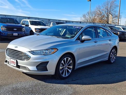 Certified 2019 Ford Fusion SE image 3