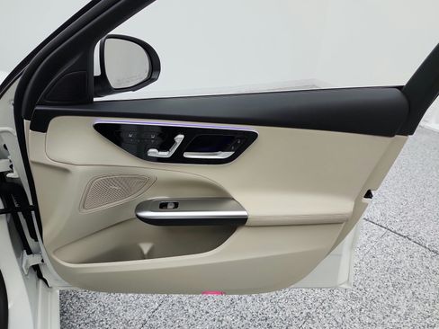 Used 2024 Mercedes-Benz C 300 Sedan image 21