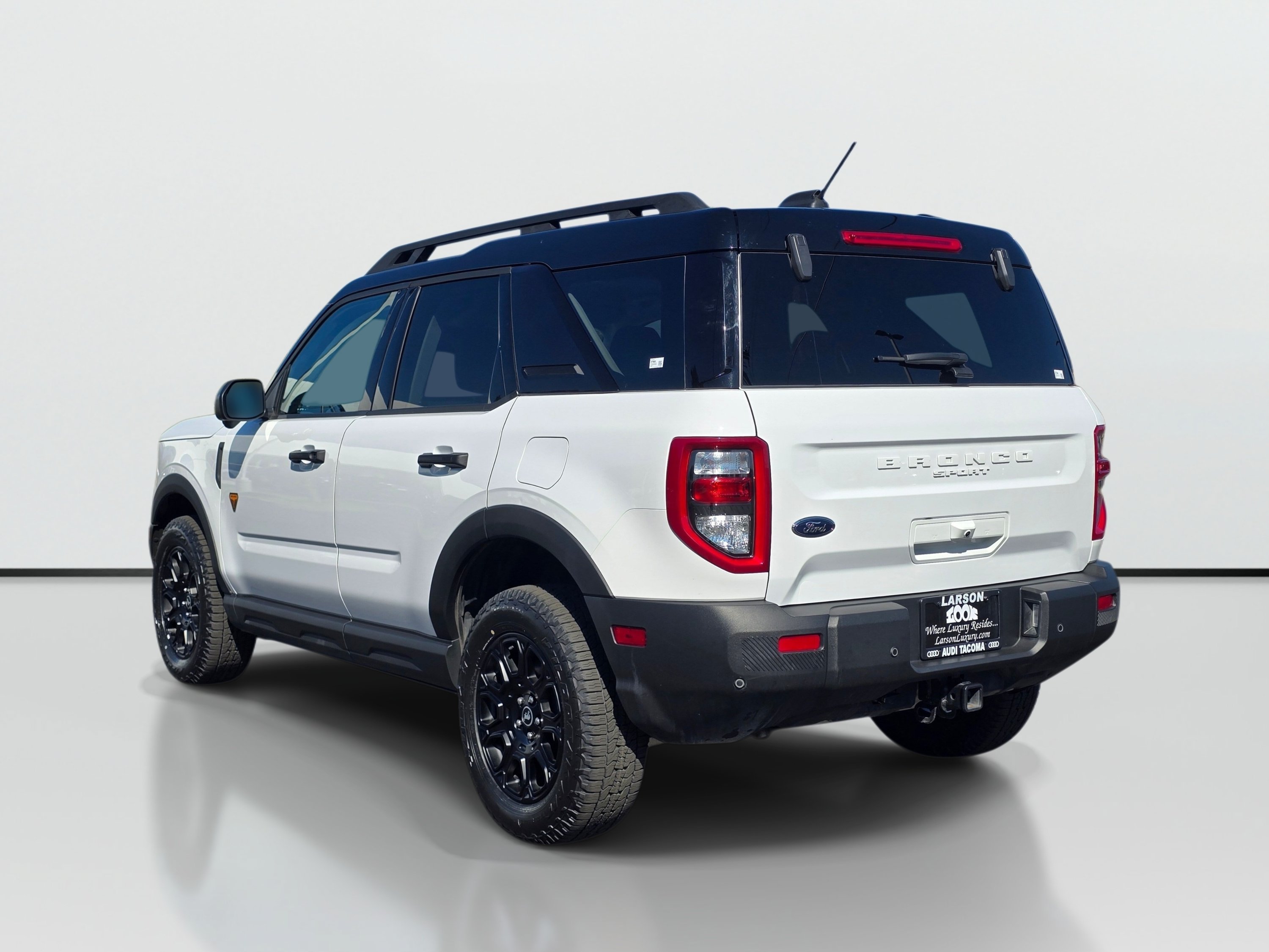 Used 2025 Ford Bronco Sport Badlands AWD/4WD image 3