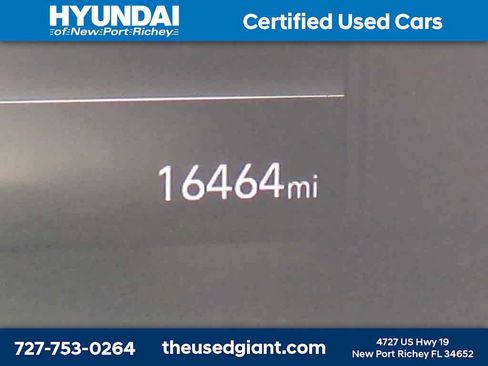 Used 2023 Hyundai Elantra SEL image 11