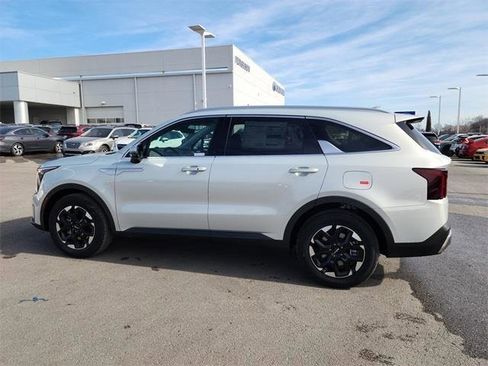 New 2026 Kia Sorento S w/ S Panoramic Sunroof Package image 7