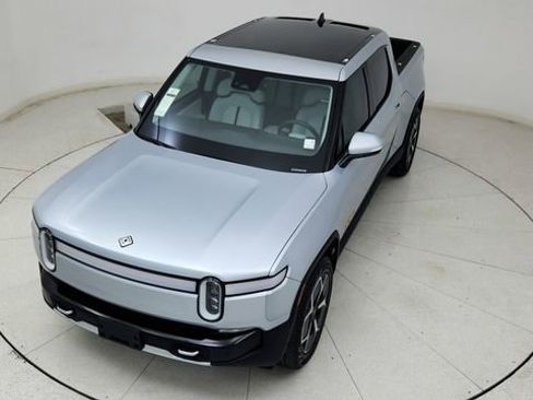 Used 2023 Rivian R1T Adventure image 15