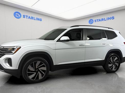 Used 2024 Volkswagen Atlas SE FWD image 2