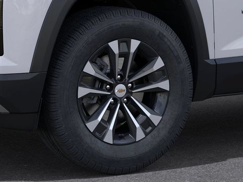 New 2027 Chevrolet Equinox LT w/ Convenience Package II AWD/4WD image 9