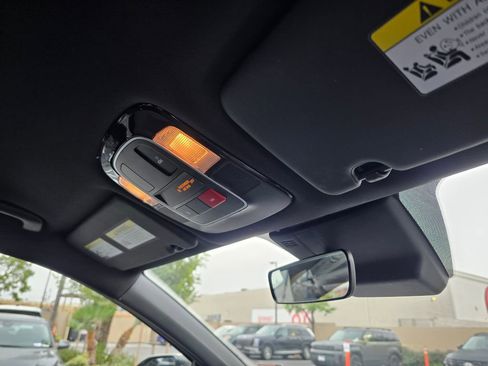 Certified 2024 Hyundai Santa Cruz SEL image 12