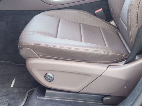 Used 2021 Mercedes-Benz GLS 450 4MATIC image 23