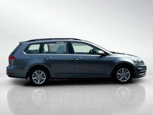 Used 2018 Volkswagen Golf S FWD image 3